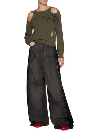模特儿示范图 - 点击放大 - MM6 MAISON MARGIELA - 拼接阔腿牛仔裤