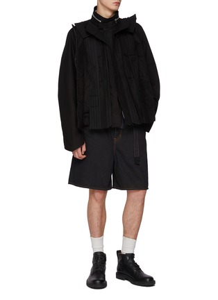 模特儿示范图 - 点击放大 - SACAI - Multi Layered Chalk Stripe High Neck Jacket