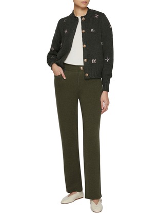 模特儿示范图 - 点击放大 - BARRIE - Flower Embellished Cashmere Cardigan