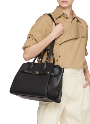 模特儿示范图 - 点击放大 - VALEXTRA - Borsa Milano Leather Bag