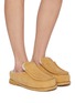 模特儿示范图 - 点击放大 - JW ANDERSON - Sherling Suede Flat Slippers