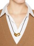 模特儿示范图 - 点击放大 - AGMES - Sculpted Heart 18K Gold Vermeil Pendant