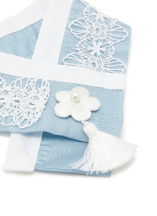 细节 –点击放大 - ITSDOG - 小号水仙花韩服狗狗披肩 — 浅蓝色