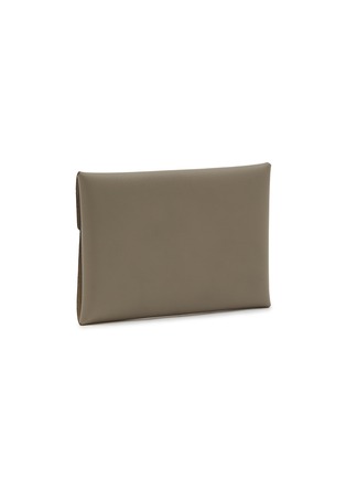 模特儿示范图 - 点击放大 - L/UNIFORM - Large Leather Envelope N°82