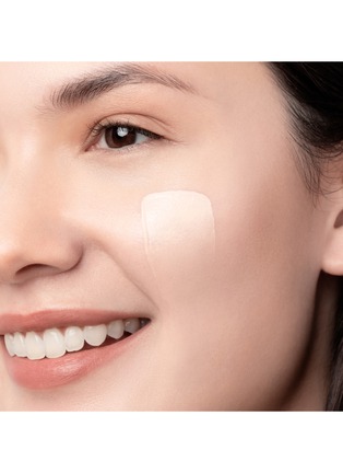 Detail View - 点击放大 - CHANTECAILLE - Just Skin Tinted Moisturizer SPF 15 — Opaline