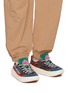 模特儿示范图 - 点击放大 - FLOWER MOUNTAIN - Fami Uni Suede Wool Men's Sneakers