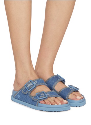 模特儿示范图 - 点击放大 - BIRKENSTOCK 1774 - ARIZONA 牛仔搭扣凉鞋