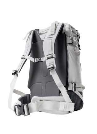 背面 –点击放大 - MATADOR - GlobeRider45 Travel Backpack — Arctic White