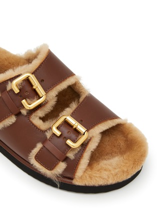 细节 - 点击放大 - CHLOÉ - Nil Leather Shearling Sandals