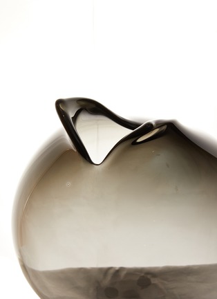细节 –点击放大 - ALEXA LIXFEID - Cut Vase — Grey