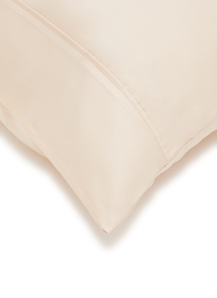 细节 –点击放大 - NAKEDLAB - Bamboo Pillow Case Set Of 2 — Salmon