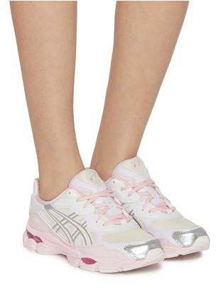 模特儿示范图 - 点击放大 - ASICS - x Kicki Yang Zhang GEL-NYC Low Top Women's Sneakers