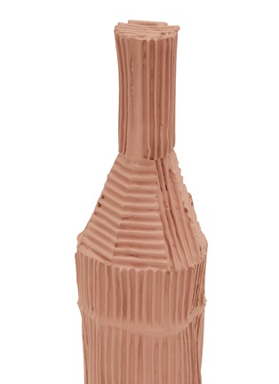 细节 –点击放大 - PAOLA PARONETTO - BOTTLES 陶瓷装饰 — 橙色