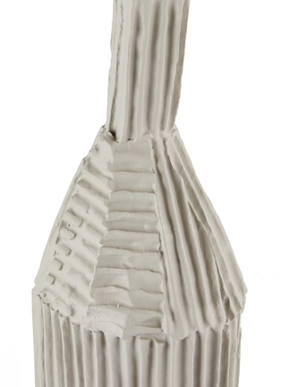 细节 –点击放大 - PAOLA PARONETTO - Bottle Sculpture — Beige