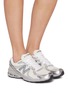 模特儿示范图 - 点击放大 - NEW BALANCE - 860 Mesh Low Top Women's Sneakers