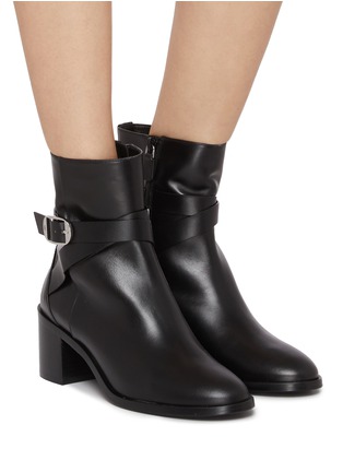 模特儿示范图 - 点击放大 - STUART WEITZMAN - Esme 60 Leather Booties