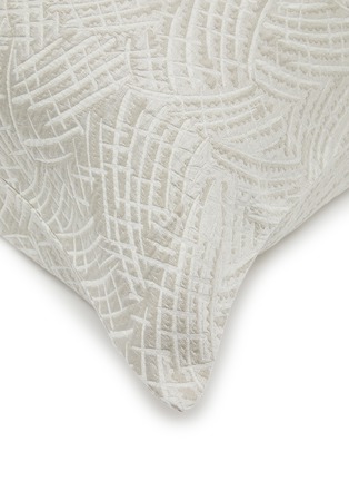 细节 –点击放大 - FRETTE - Luxury Grove Cushion Cover — Milk/Nature