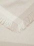 细节 –点击放大 - FRETTE - Bliss Cashmere Blanket — Stone/Milk