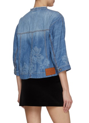 背面 - 点击放大 - ERMANNO SCERVINO - Raw Neckline Elbow Sleeve Floral Appliqué Denim Jacket