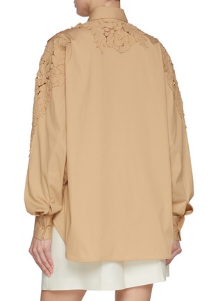 背面 - 点击放大 - ERMANNO SCERVINO - Oversized Botanical Appliqué Cotton Blend Poplin Shirt