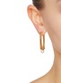 模特儿示范图 - 点击放大 - MISSOMA - 18K Recycled Gold Plated Brass Pearl Hoop Earrings