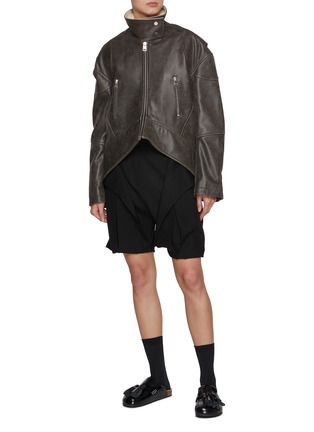 模特儿示范图 - 点击放大 - JW ANDERSON - Sculptural Wool Shorts