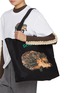 模特儿示范图 - 点击放大 - JW ANDERSON - Hedgehog Print Canvas Tote