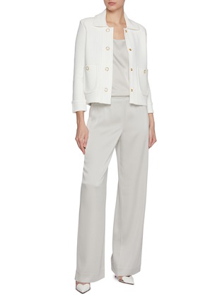 模特儿示范图 - 点击放大 - ST. JOHN - Collared Stretch Knit Jacket