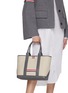 模特儿示范图 - 点击放大 - THOM BROWNE - Small Tool Cotton Canvas Tote Bag