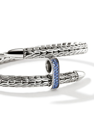 细节 - 点击放大 - JOHN HARDY - Spear Blue Sapphire Sterling Silver Bypass Flex Cuff — Size S