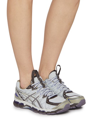 模特儿示范图 - 点击放大 - ASICS - X Kiko Stadinov Gel-Kayano 20 Women's Sneakers