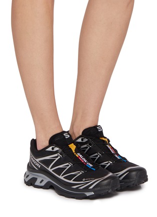 模特儿示范图 - 点击放大 - SALOMON - XT-6 GTX Women's Sneakers