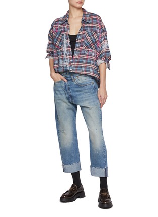 模特儿示范图 - 点击放大 - R13 - Crossover Layered Waistband Raw Hem Cropped Jeans