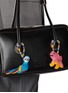 正面 -点击放大 - BUNNY SHAPIRO - Animalito Parrot Bag Charm — Blue