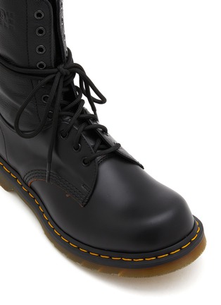 细节 - 点击放大 - MM6 MAISON MARGIELA - x Dr Martens 1460 Boots