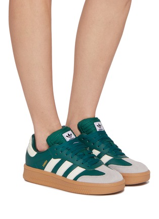 模特儿示范图 - 点击放大 - ADIDAS - Samba XLG Leather Women's Sneakers