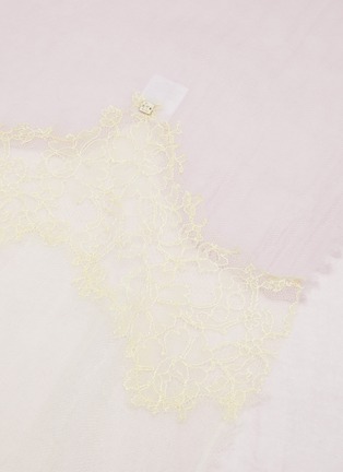 细节 - 点击放大 - LANE’S - The New H Cashmere Lace Panel Shawl