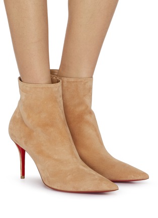 模特儿示范图 - 点击放大 - CHRISTIAN LOUBOUTIN - 80 SO APOSTROPHA 尖头绒面皮高跟靴