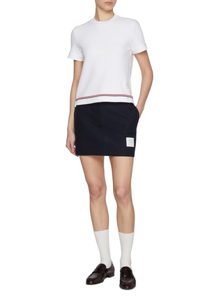 模特儿示范图 - 点击放大 - THOM BROWNE - 撞色迷你半身裙