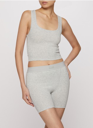 背面 - 点击放大 - SKIMS - COTTON RIB 方领背心三件套