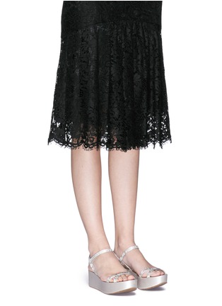 模特儿示范图 - 点击放大 - PEDRO GARCÍA - NATALIA仿水晶搭带坡跟凉鞋