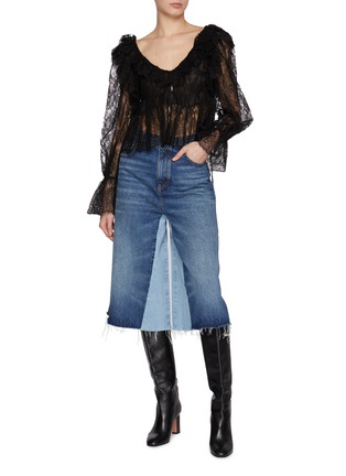 模特儿示范图 - 点击放大 - CHLOÉ - V-Neck Floral Lace Top