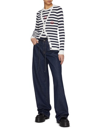 模特儿示范图 - 点击放大 - JOSHUA SANDERS - Round Smile Striped Knit Cardigan