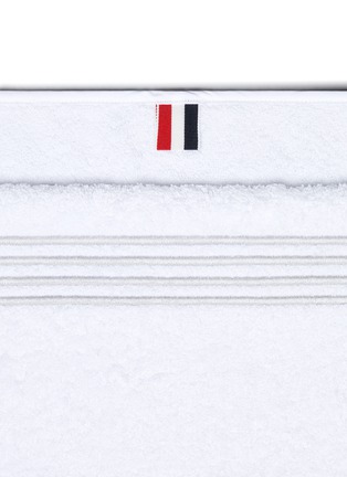 Detail View - 点击放大 - THOM BROWNE - x Frette 4 Bar Stripe Cotton Terry Towel Set