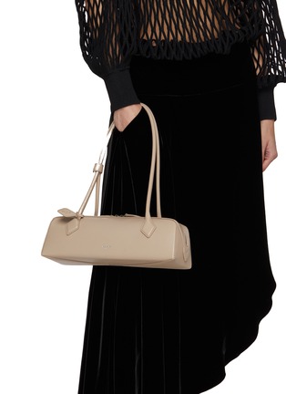 ALAÏA | 小号 LE TECKEL 皮革单肩包