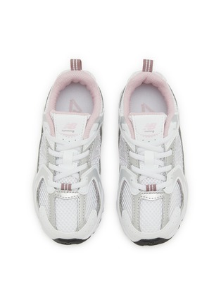 模特儿示范图 - 点击放大 - NEW BALANCE - 530 Lace Up Toddler's Sneakers