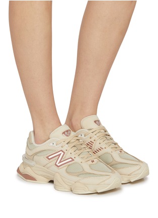 模特儿示范图 - 点击放大 - NEW BALANCE - 9060 Low Top Women's Sneakers