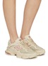 模特儿示范图 - 点击放大 - NEW BALANCE - 9060 Low Top Women's Sneakers