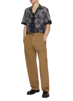 模特儿示范图 - 点击放大 - DRIES VAN NOTEN - 花卉刺绣衬衫