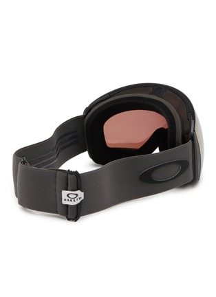 模特儿示范图 - 点击放大 - OAKLEY - Flight Deck™ L O Matter®  Snow Goggles